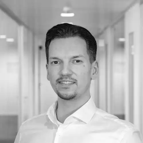 Portraitfoto Manuel Weber, Sales Manager bei Relution